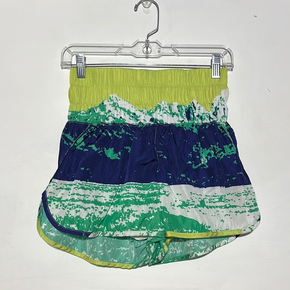 Free People Pants - NWOT Free People FP Movement The Way Home Printed Shorts Mountain Print Size S